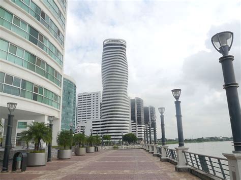 Donde queda el casino de la armada pt guayaquil