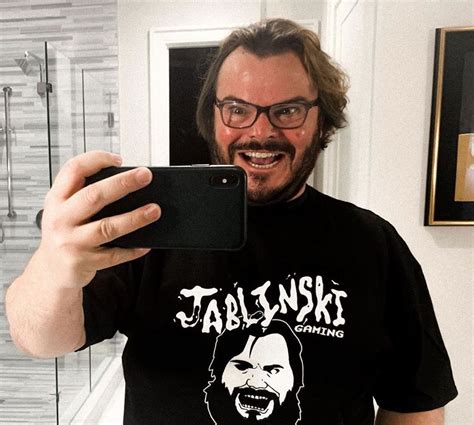 Jack black altura em pés